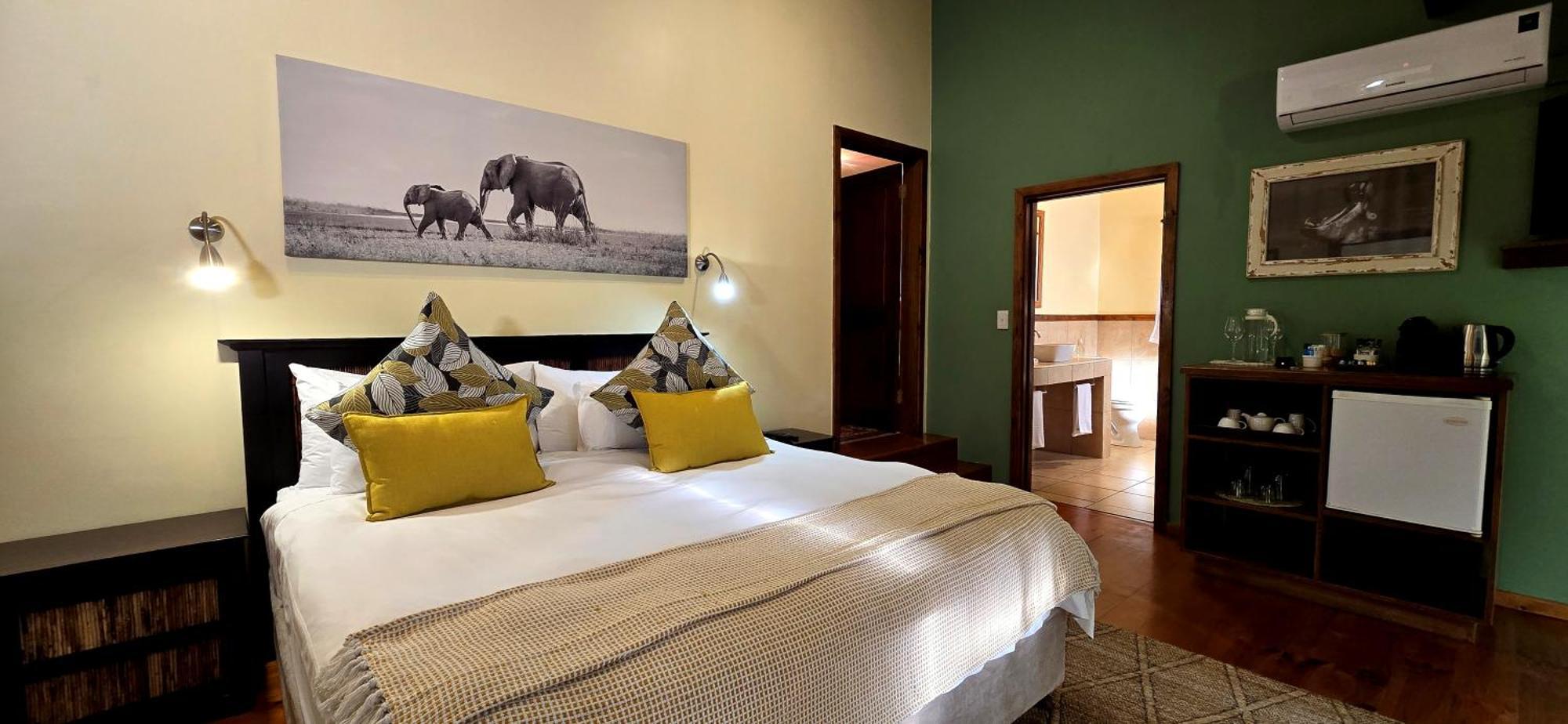 Elephant Hide Of Knysna Guest Lodge Esterno foto